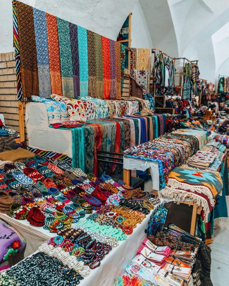 Местные рынки и мастерские